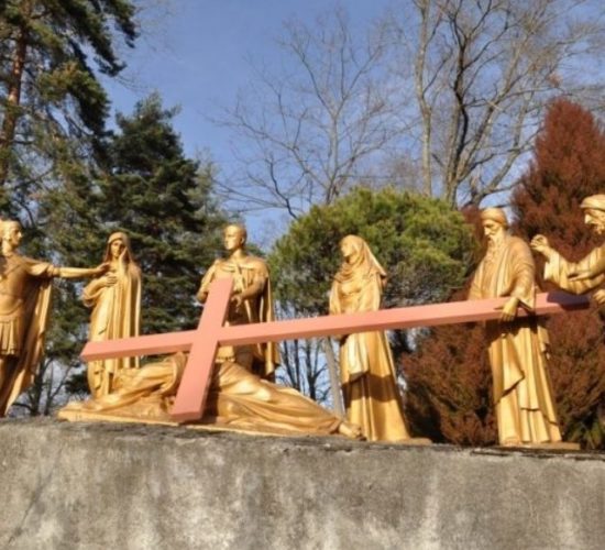 Lourdes- Via Crucis