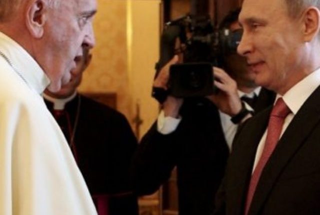 Bergoglio consacra la russia