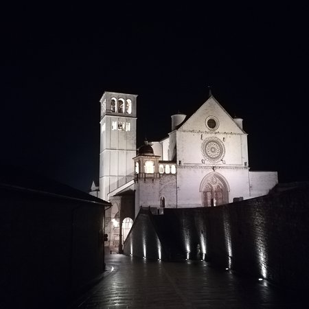 Assisi in bus - Ponte Ognissanti 2026